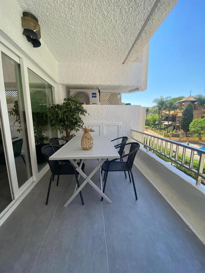 Roy Boston Marbella By Florentia Homes Екстер'єр фото