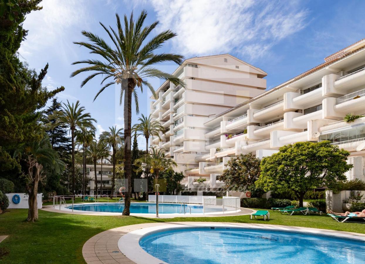 Roy Boston Marbella By Florentia Homes Екстер'єр фото